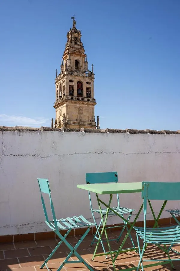 Patio De La Hoguera contacts